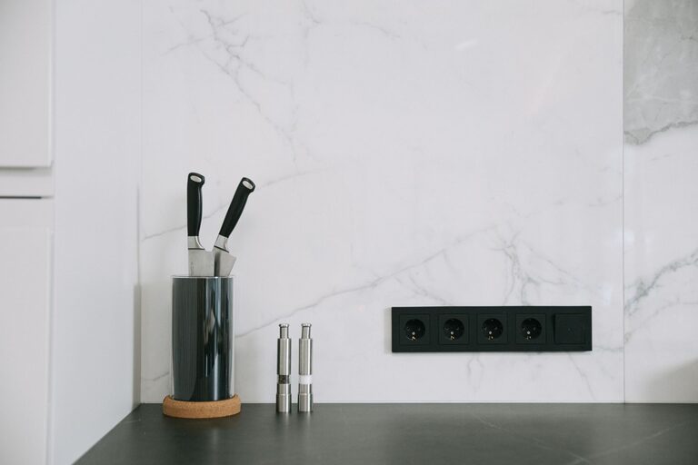 How to Make Your Kitchen Counters Clutter-Free: Simple Tips for a Tidy Space